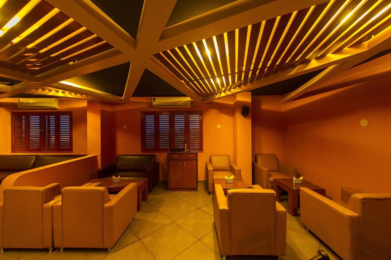 Hotel Green Park Suites Manipal Exterior foto